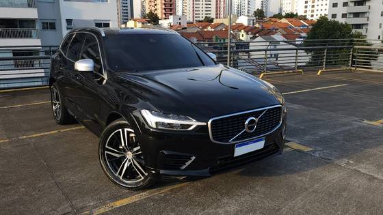 VOLVO XC60 2.0 T8 HYBRID R-DESIGN AWD GEARTRONIC VOLVO XC60 2.0 T8 HYBRID R-DESIGN AWD GEARTRONIC